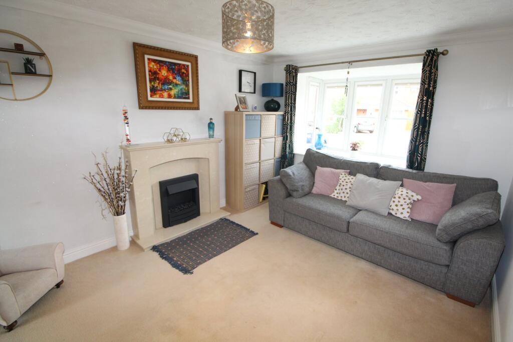 Jasmine Close, Lutterworth, LE17 photo 3