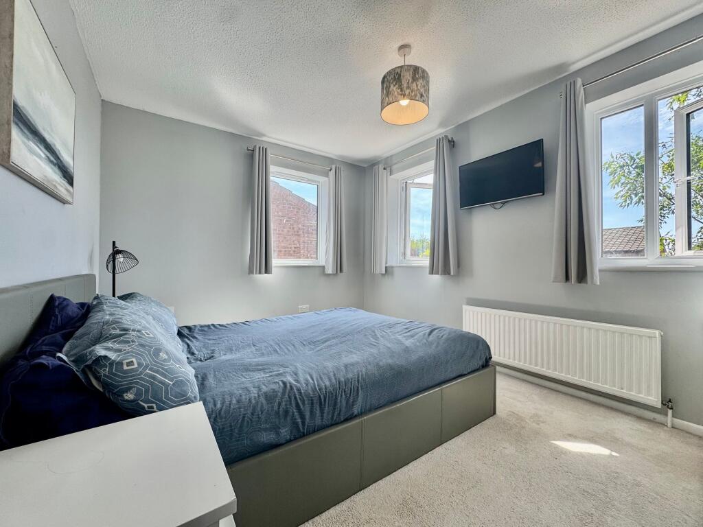 House in Luton - View 4