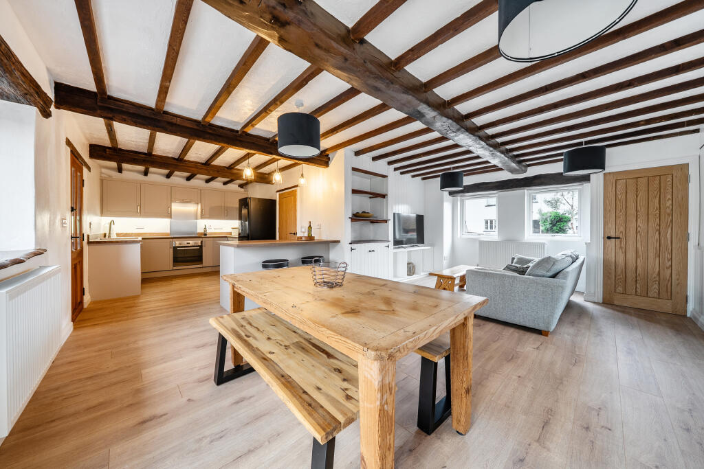 House in Exeter - View 5
