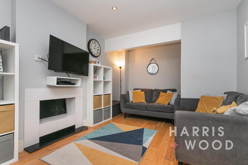 House in Colchester, Myland, Mile End - More