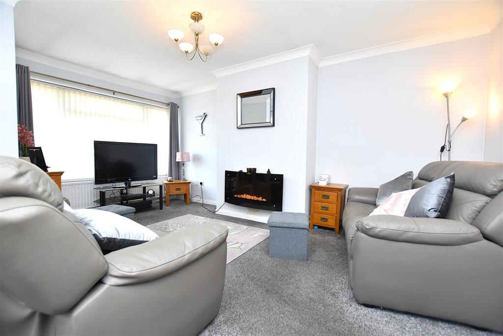 Ffordd Cynan, Wrexham photo 2