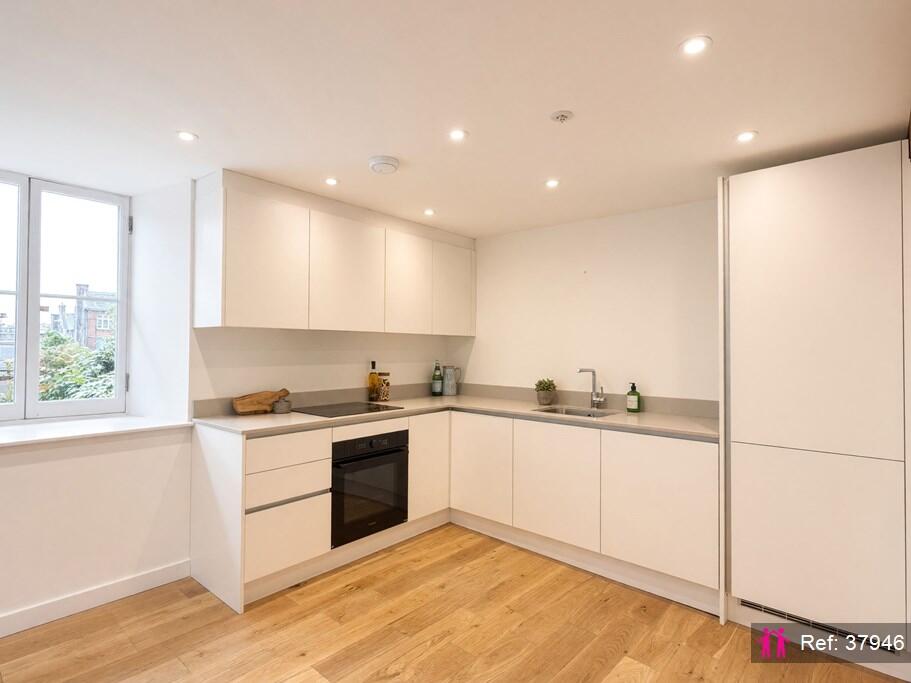 Apartment in Edinburgh, Leith - More