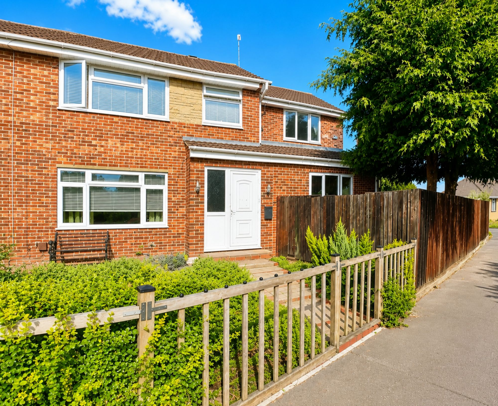 Main image of property: Thames Avenue, Swindon, SN25
