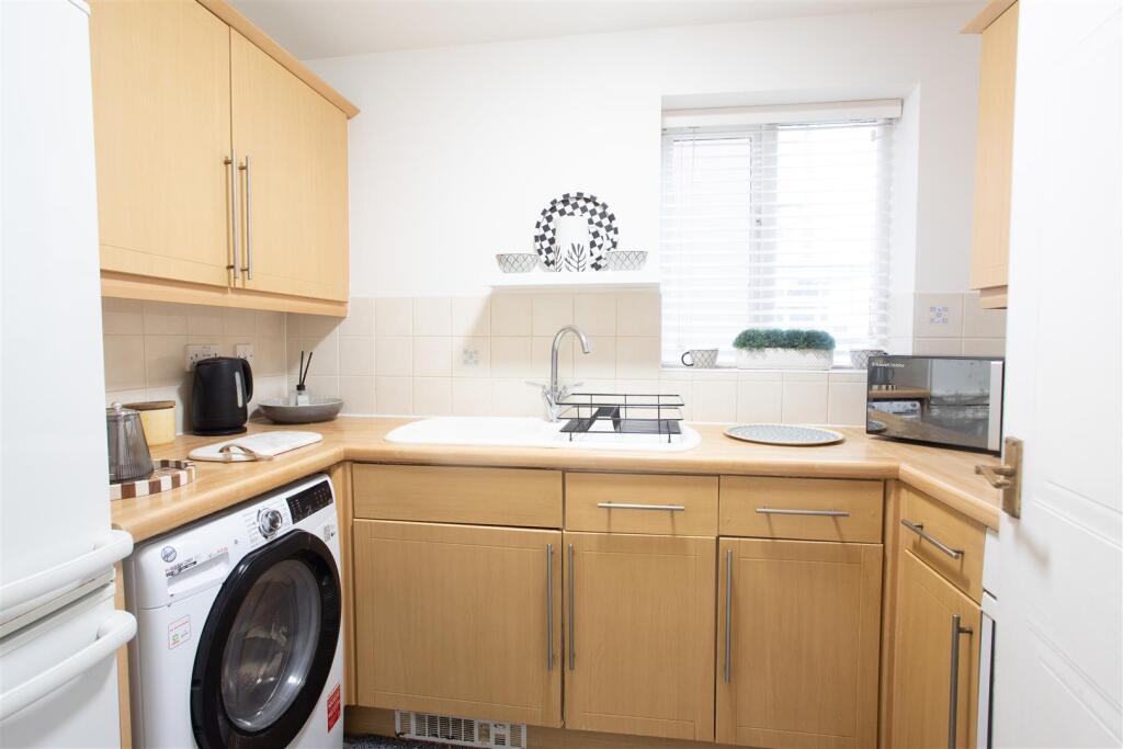 Sandy Lane, Coventry * GROUND FLOOR & IMMACULATE * photo 3