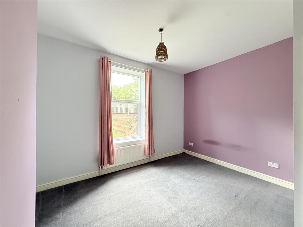 House in Tameside, Greater Manchester - More