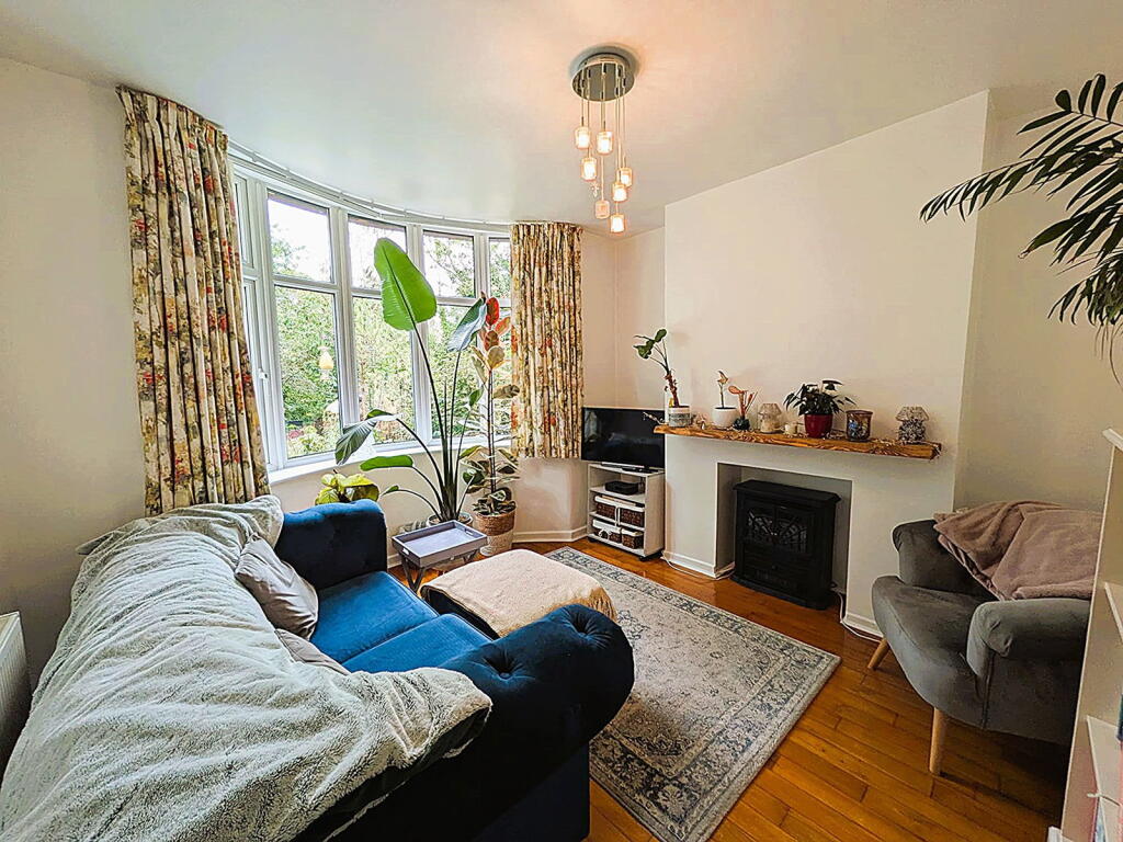 246 Broadway, Chadderton, Oldham, OL9 9QY photo 4