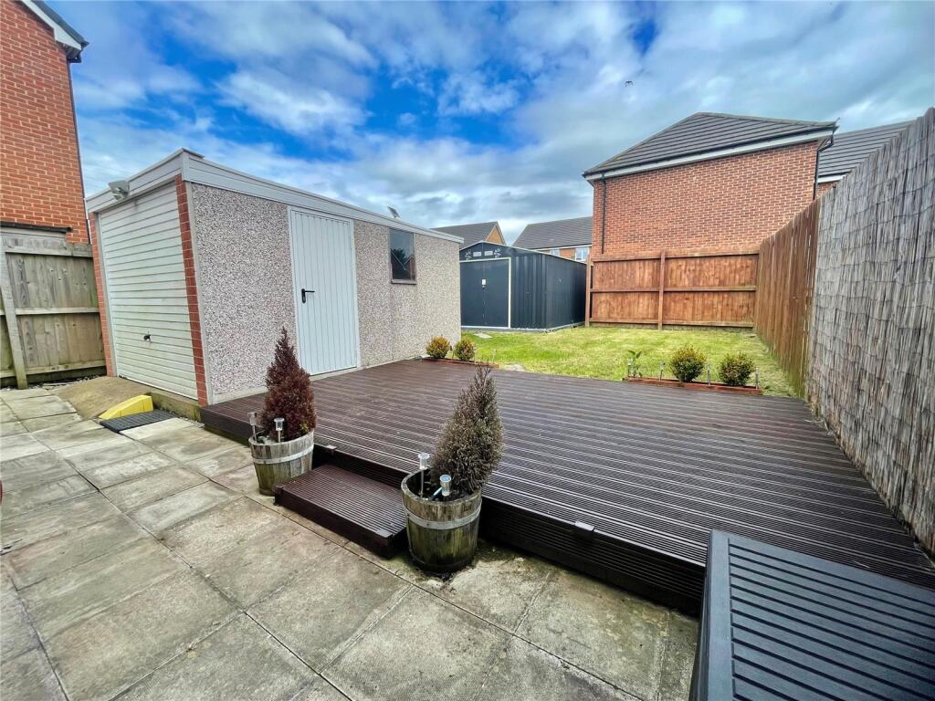 Goldfinch Drive, Clifton, Preston, PR4 photo 4