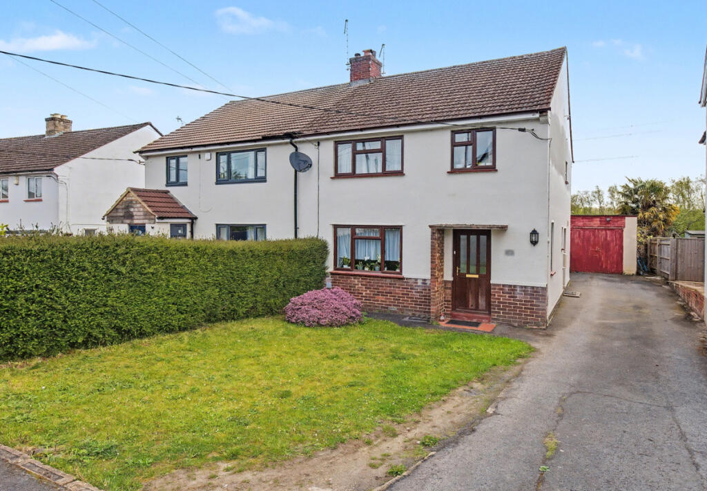 3-bed semi-detached on Kennington Road, Kennington, £440,000
