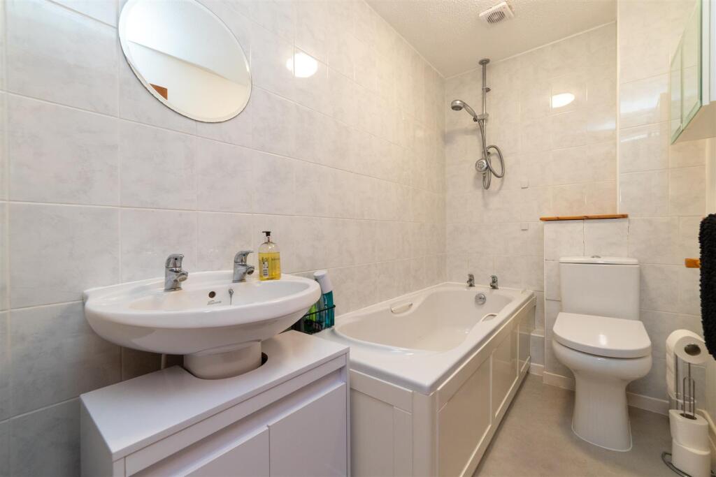 House in Stevenage - View 5