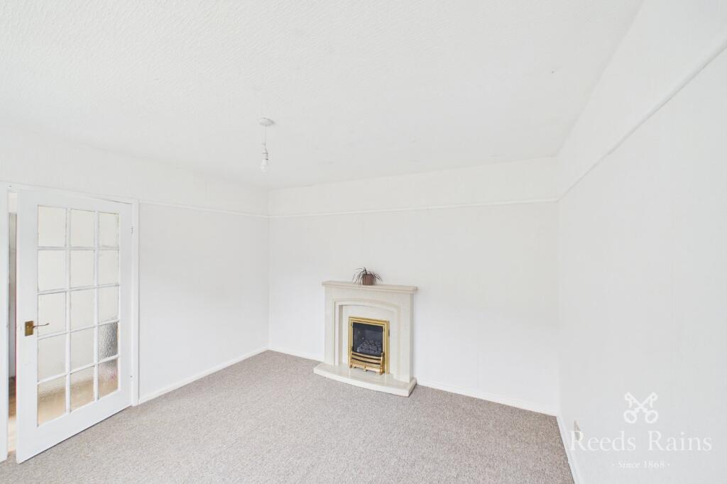 House in Rotherham, South Yorkshire - View 2