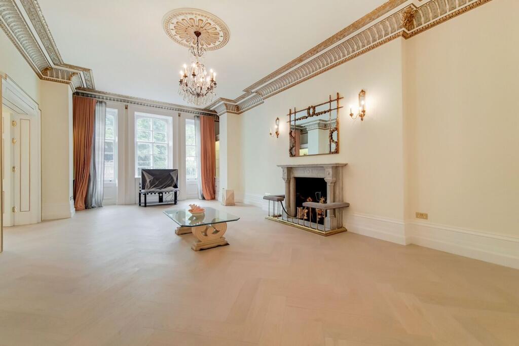 Apartment in London, City of Westminster - View 3