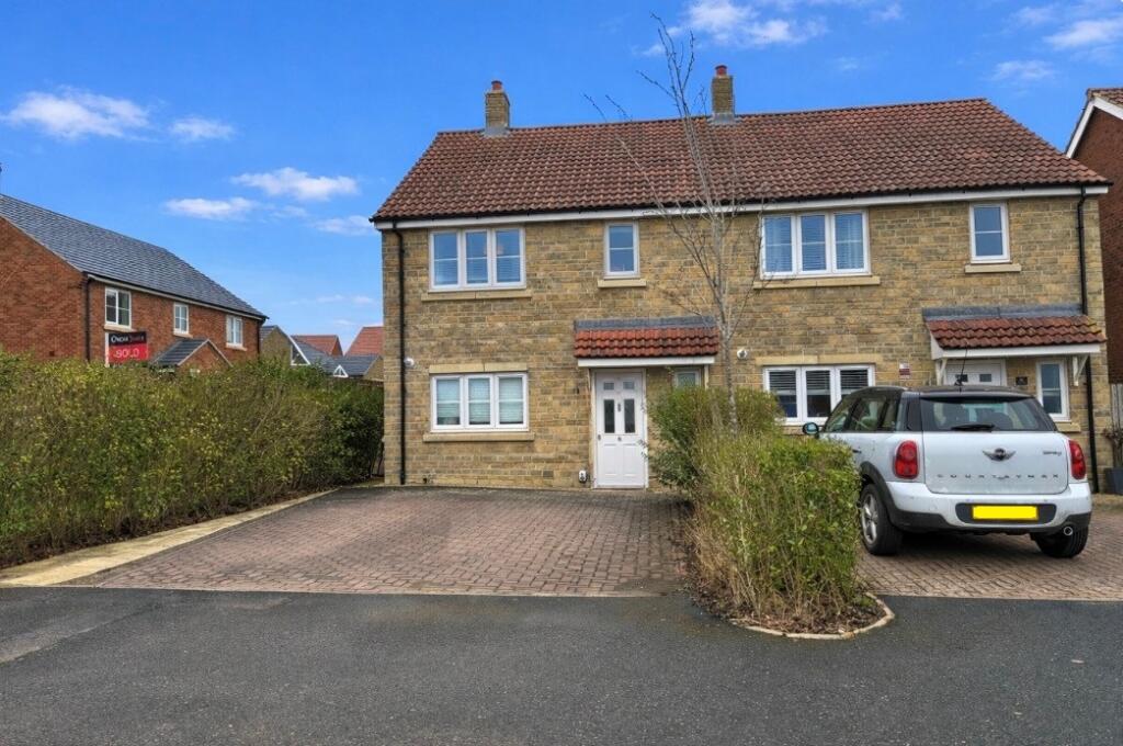 Main image of property: Buttercup Close, Raunds
