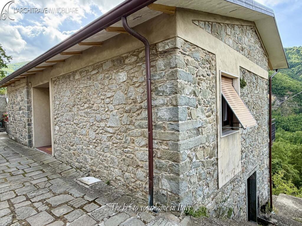 Main image of property: Tuscany, Lunigiana, Comano