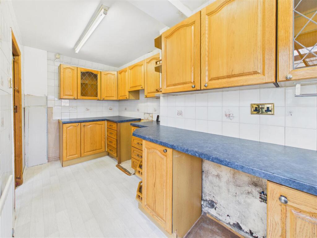 House in Hull - More