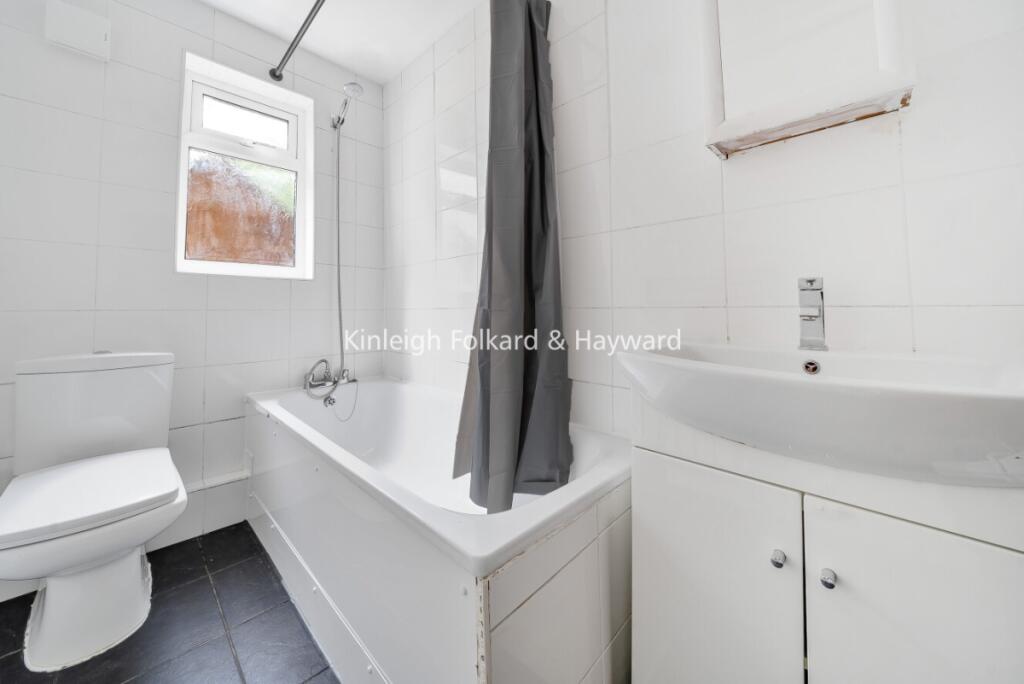 Apartment in London - More