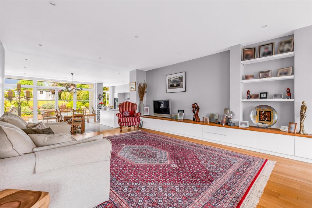 House in Knebworth - View 5
