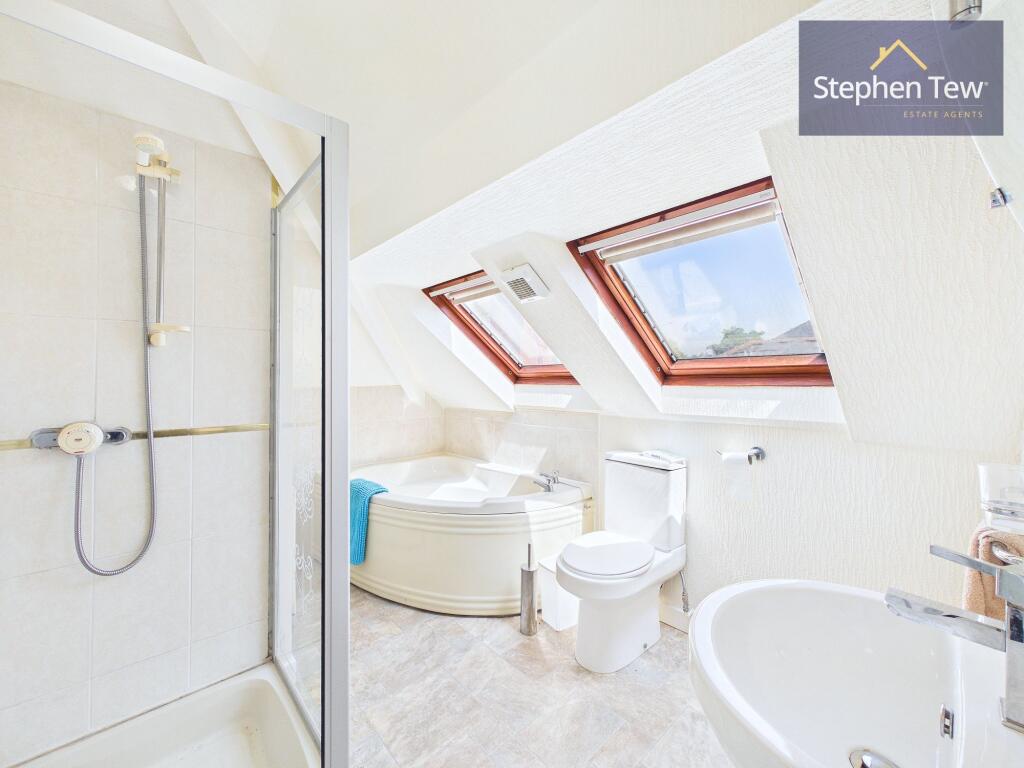 Garstang Road East, Poulton-Le-Fylde, FY6 photo 4