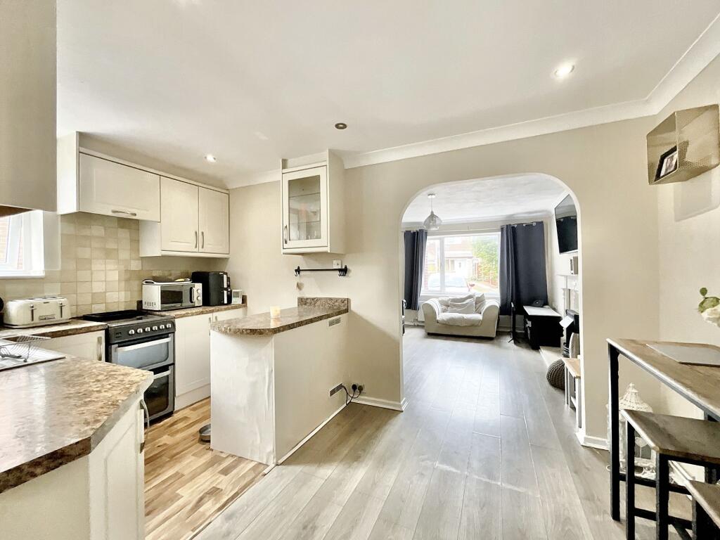 Epsom Close, Cheadle, ST10 photo 3