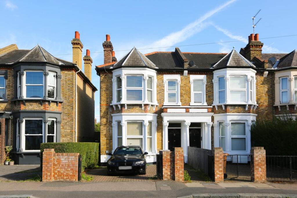 Apartment in London - View 3