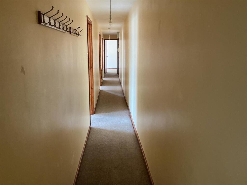 Apartment in Rugby, New Bilton - View 5