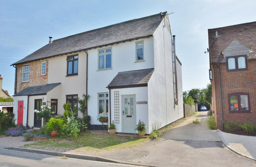 Main image of property: High Street, Tetsworth