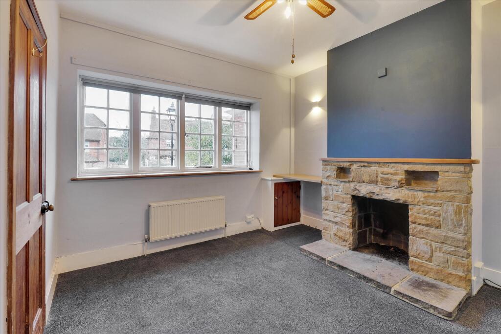 Lion Lane, Turners Hill, Crawley, West Sussex RH10 photo 4