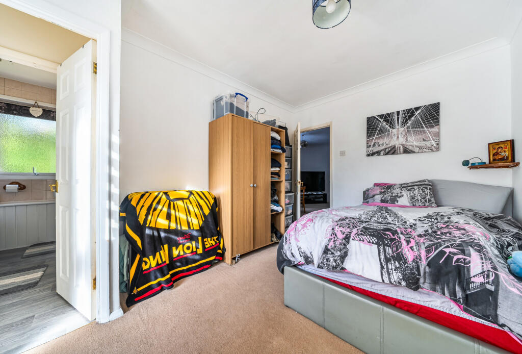 Apartment in Reigate and Banstead, Earlswood - View 4