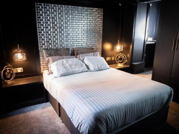 Guest accomadation 1.jpg
