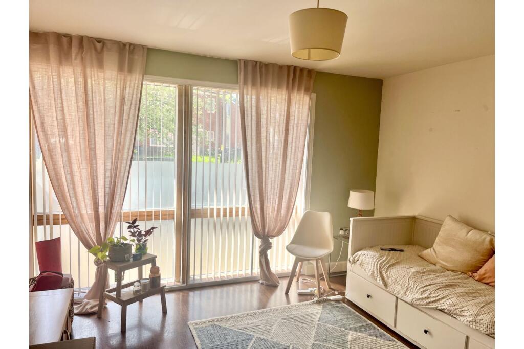 Main image of property: 50 Sherborne Street, Birmingham, B16