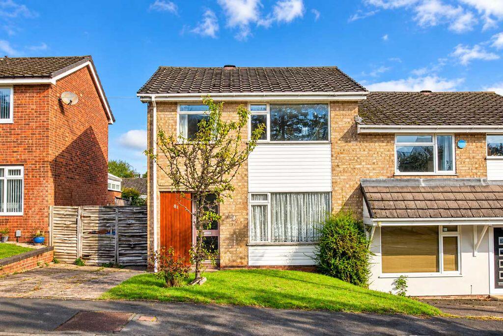 3-bed semi-detached on Redwood Drive, Burntwood, £200,000