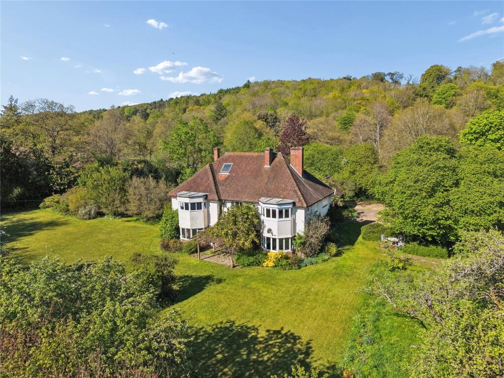 Main image of property: Fairmile, Henley-on-Thames, Oxfordshire, RG9