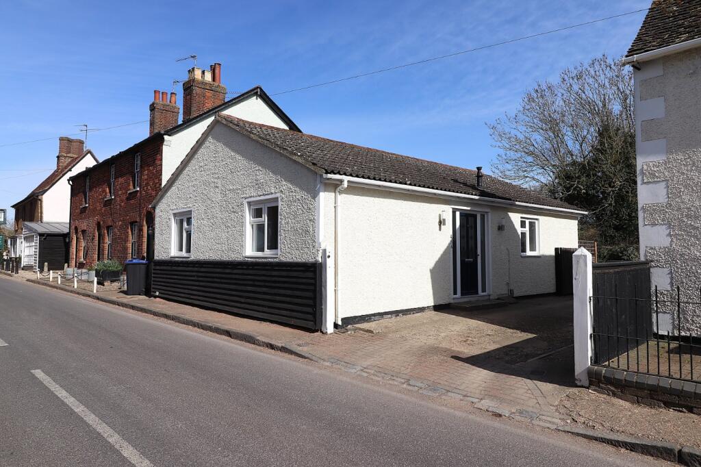 2-bed house on High Street, Walkern, Stevenage, Hertfordshire, SG2, £285,000