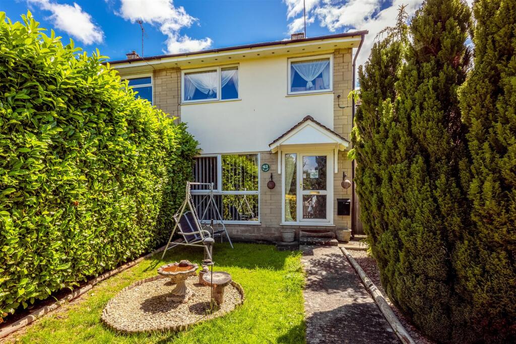Main image of property: The Green, Charlbury