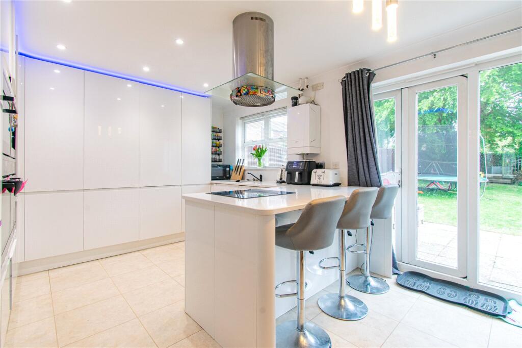 Overbecks, Newbury, Berkshire, RG14 photo 2
