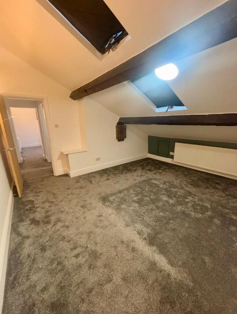 Apartment in Liverpool - More