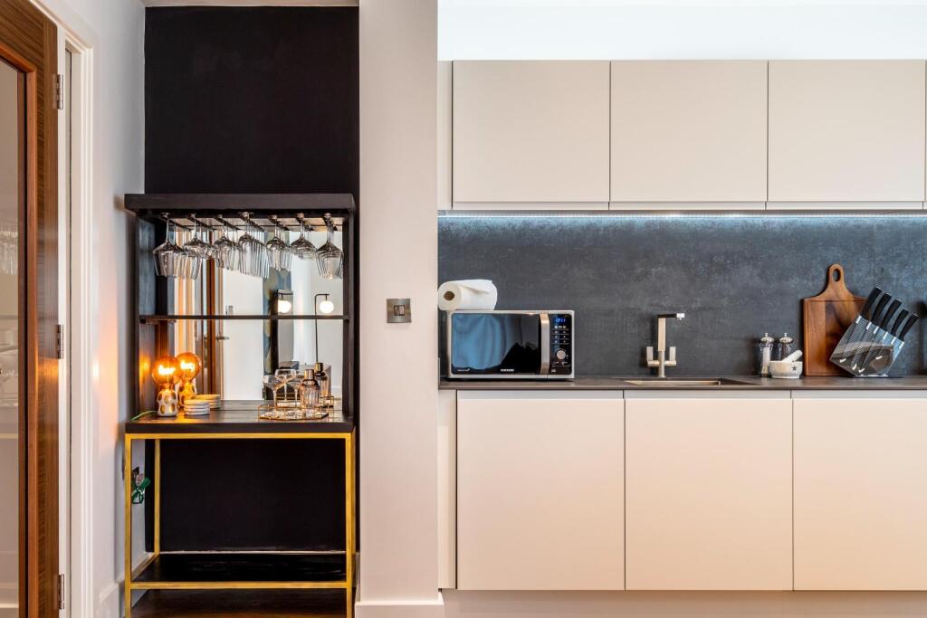 Apartment in York - View 4
