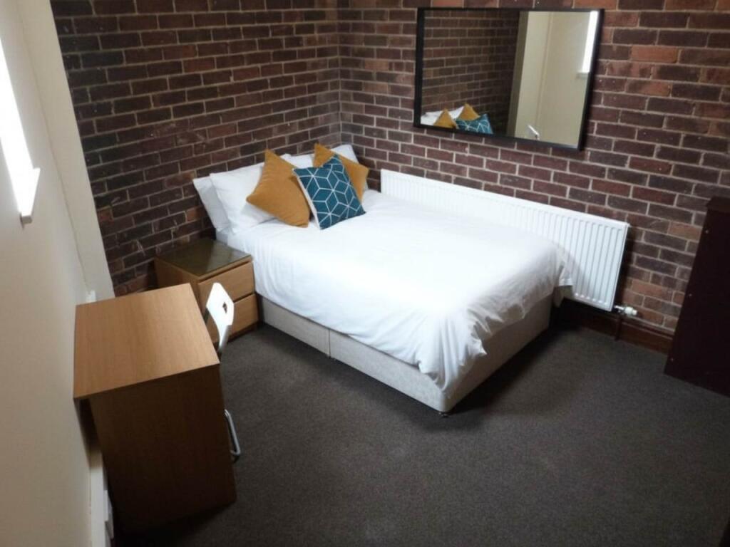 Main image of property: KNOWSLEY ROAD, ORMSKIRK, 