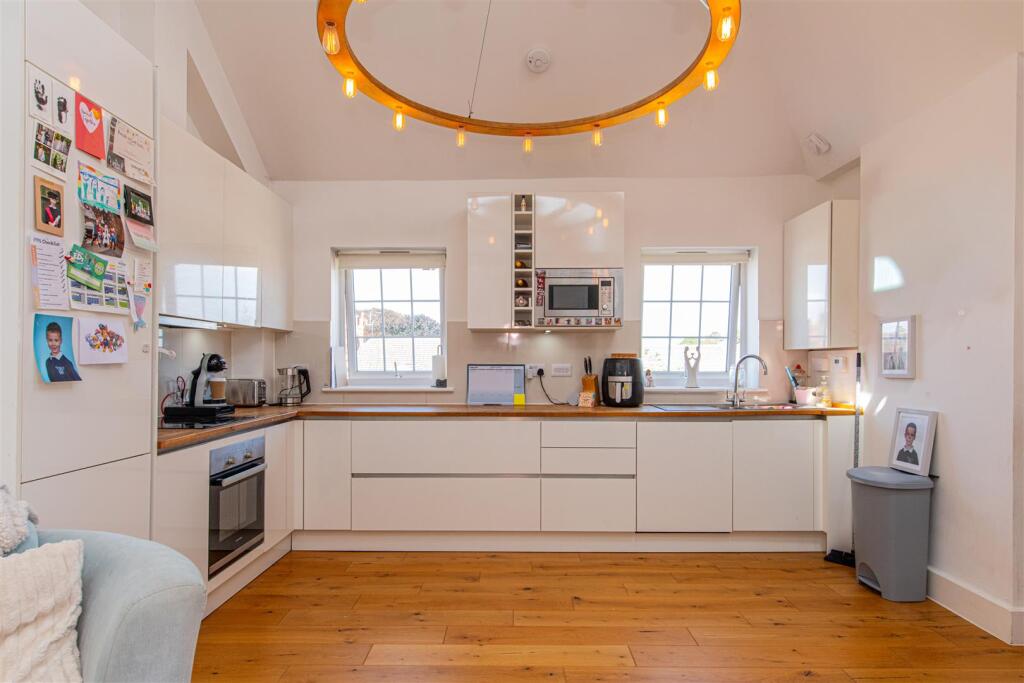 Apartment in Wellingborough - View 4