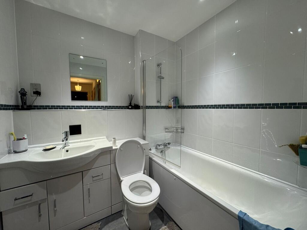 1 bedroom flat share for rent