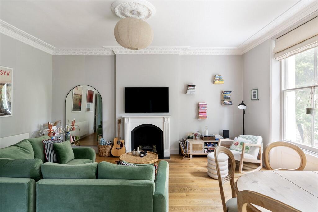 Apartment in London - View 3