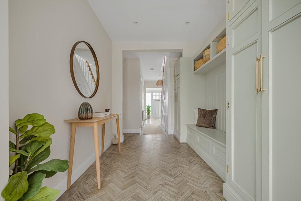 House in London - More