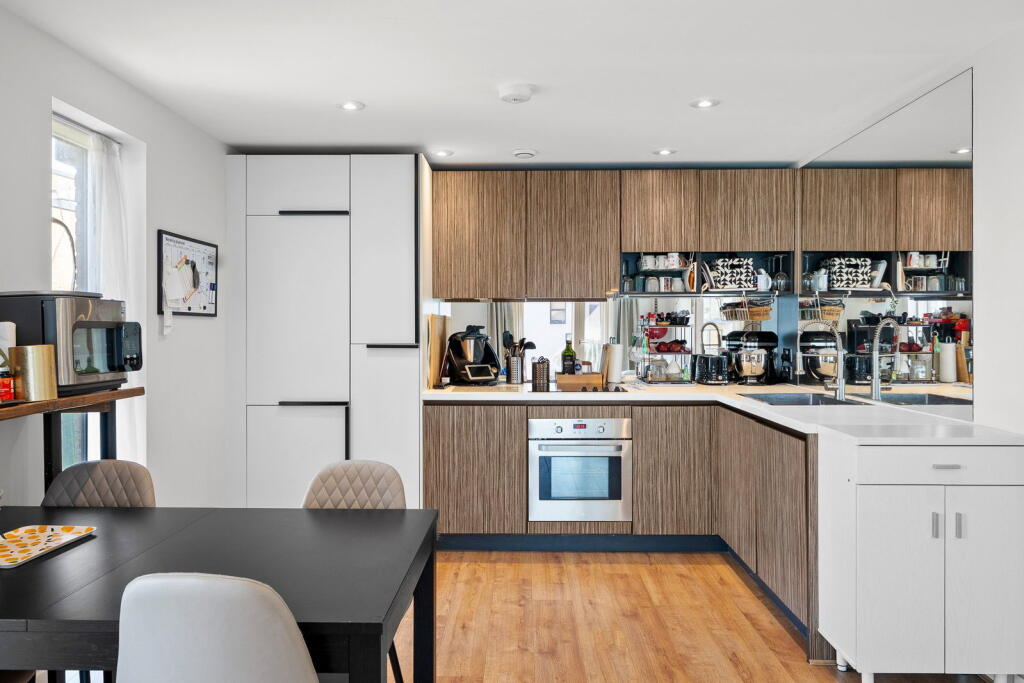 Apartment in London - View 5