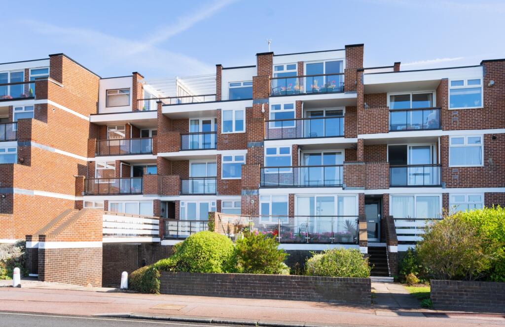 Main image of property: Arismore Court,  Lee-on-the-Solent, Hampshire, PO13