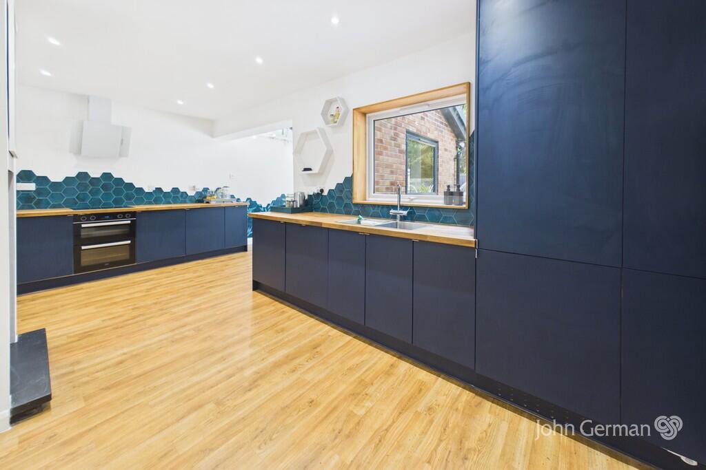 House in Derbyshire Dales, Doveridge - View 4