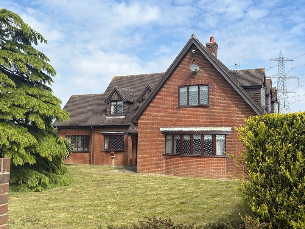 4-bed detached on High Road, Whaplode, £575,000