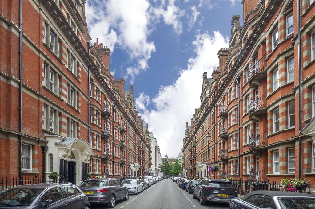 Main image of property: Clarence Gate Gardens, Glentworth Street, London