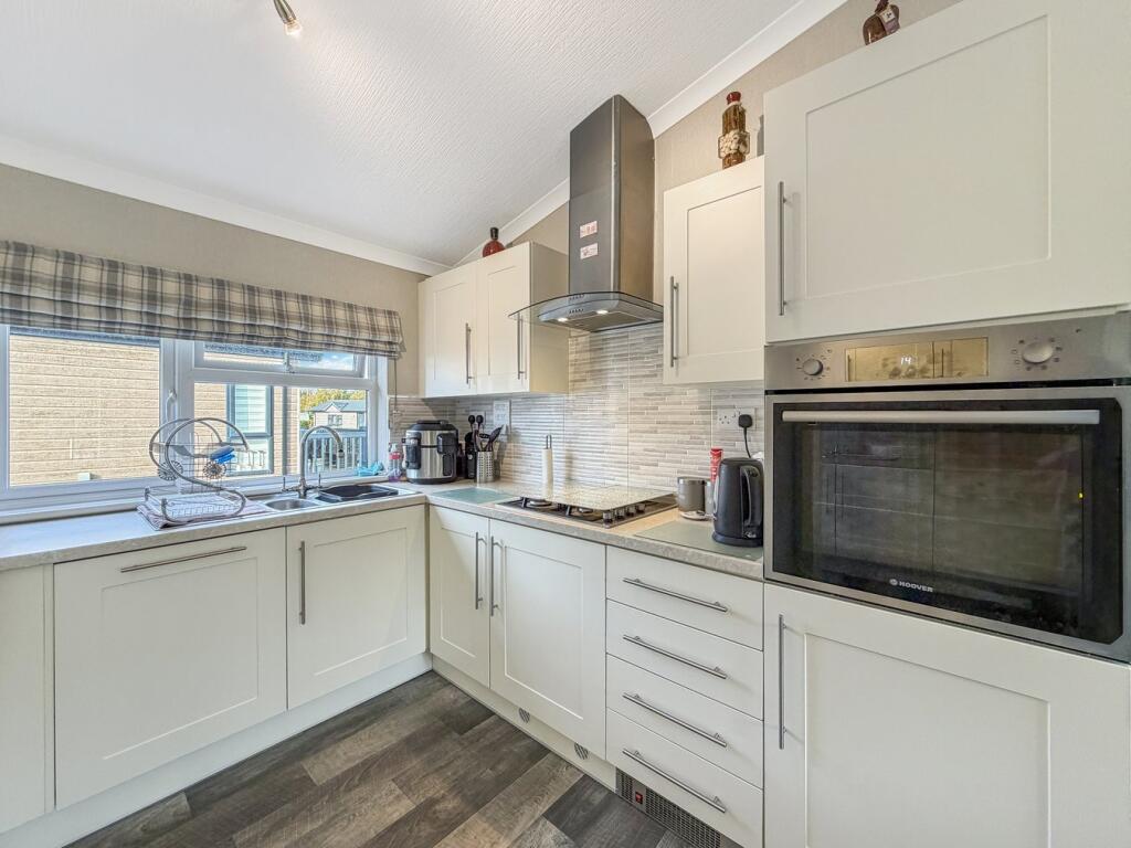 The Heath, Bucklesham, Ipswich, IP10 photo 2