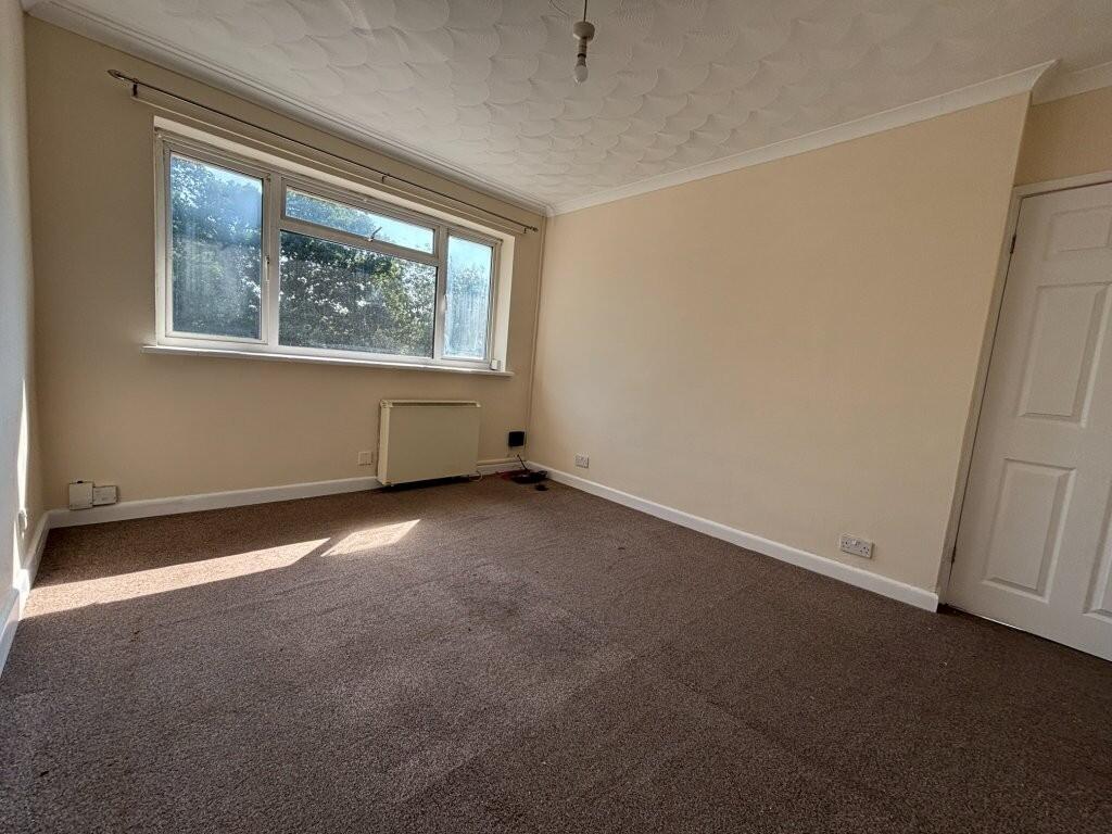 Apartment in Southampton, Midanbury - View 3