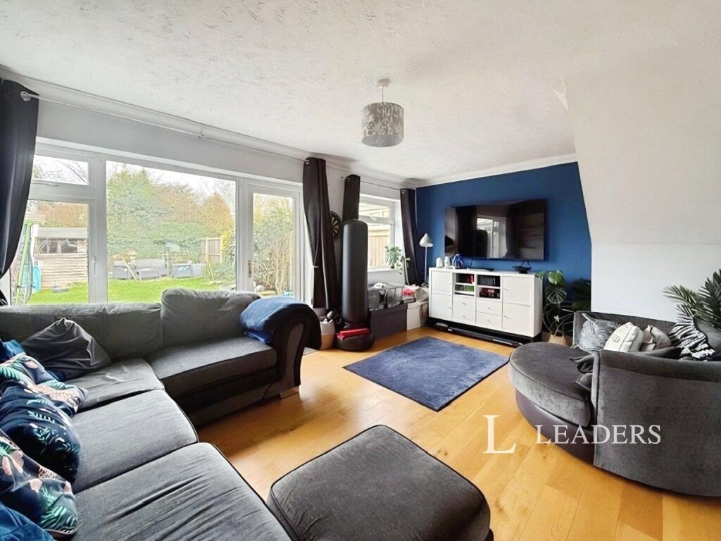 Ashbury Drive, Marks Tey, Colchester photo 4