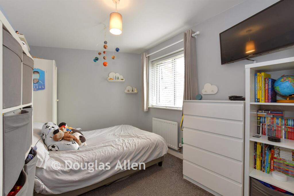Markhams Close, Basildon, Essex – další